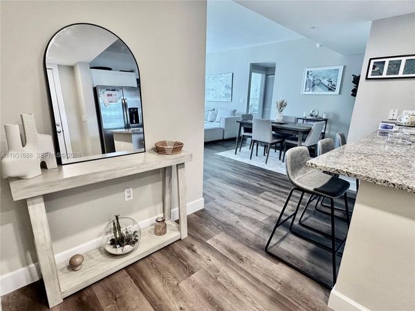 950 Brickell Bay Dr, Unit 1905, Miami, FL 33131