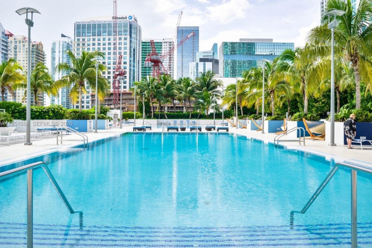 950 Brickell Bay Dr, Unit 1905, Miami, FL 33131 Photo