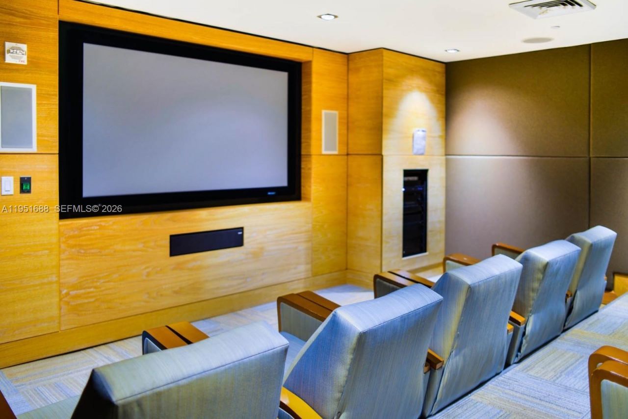 950 Brickell Bay Dr, Unit 1905, Miami, FL 33131 Photo