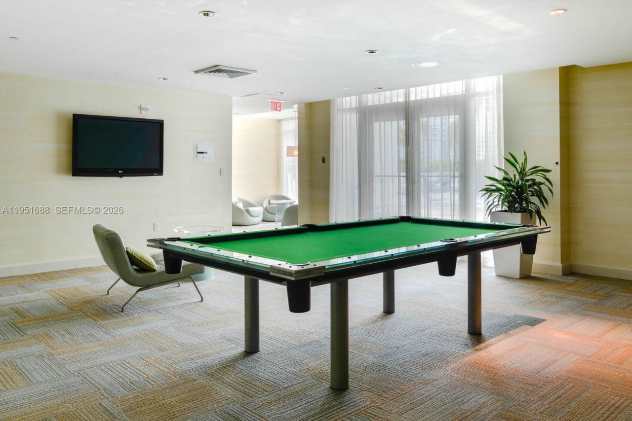 950 Brickell Bay Dr, Unit 1905, Miami, FL 33131 Photo