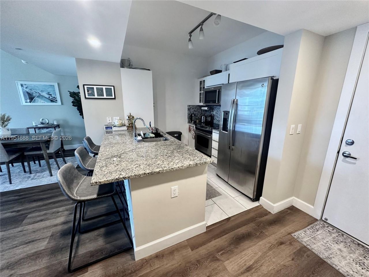 950 Brickell Bay Dr, Unit 1905, Miami, FL 33131 Photo