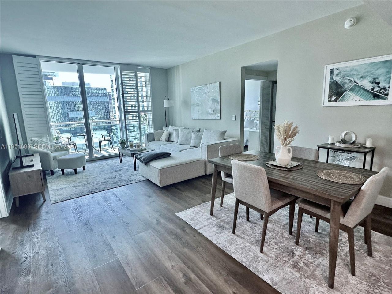 950 Brickell Bay Dr, Unit 1905, Miami, FL 33131 Photo