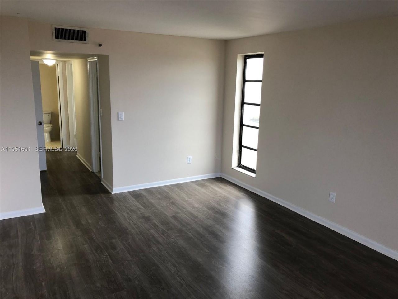 20840 San Simeon Way , Unit 702, Miami, FL 33179 Photo