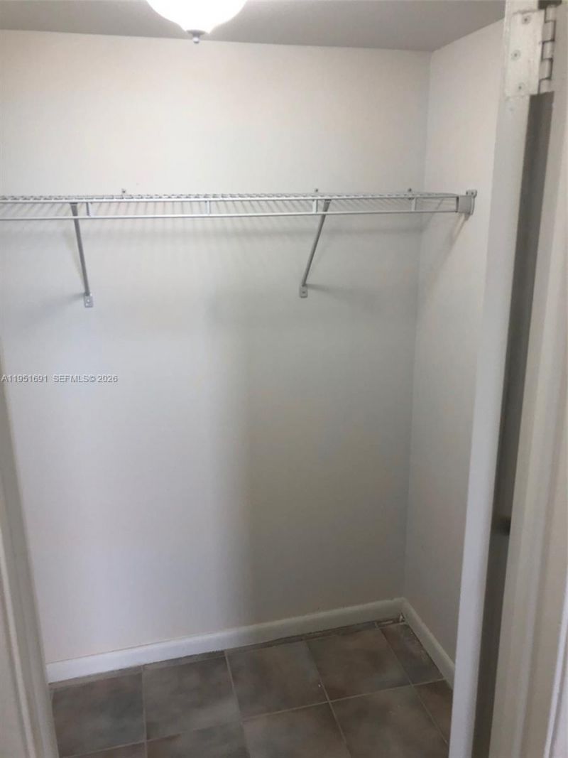 20840 San Simeon Way , Unit 702, Miami, FL 33179 Photo