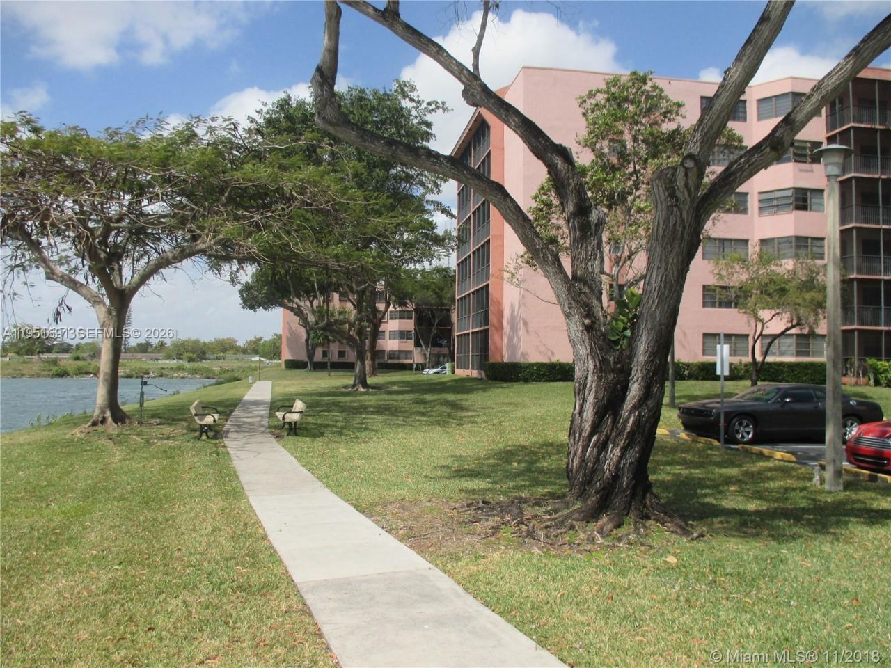 20840 San Simeon Way , Unit 702, Miami, FL 33179 Photo
