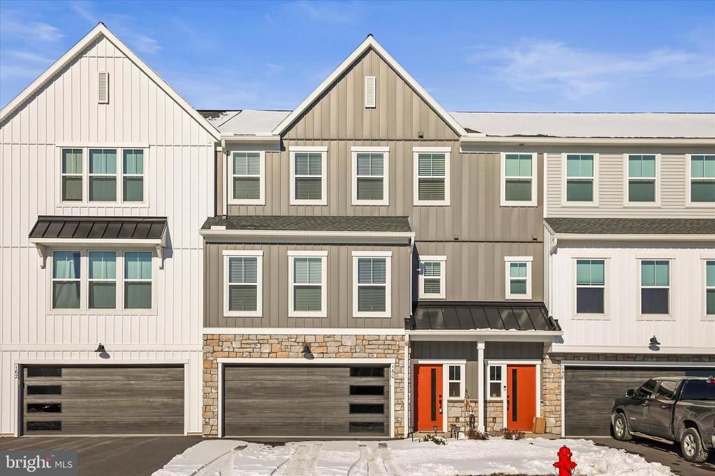 160 Marissa Court, Newmanstown, PA 17073 Main Photo