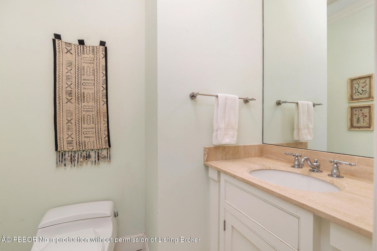 224 Phipps Plaza, Palm Beach, FL 33480 Photo