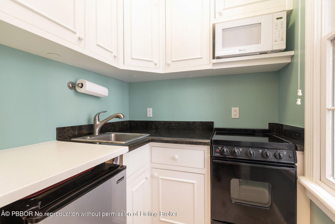 224 Phipps Plaza, Palm Beach, FL 33480 Photo