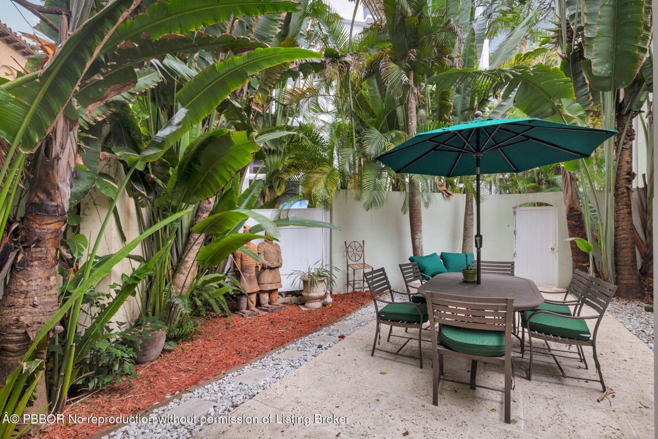 224 Phipps Plaza, Palm Beach, FL 33480 Photo