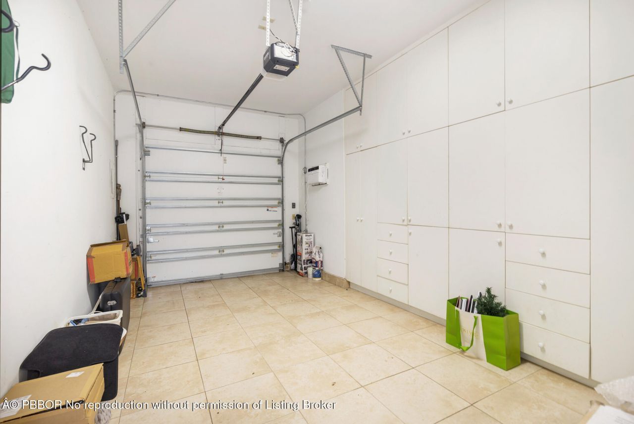 224 Phipps Plaza, Palm Beach, FL 33480 Photo