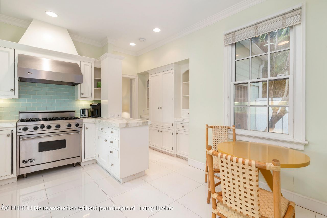 224 Phipps Plaza, Palm Beach, FL 33480 Photo