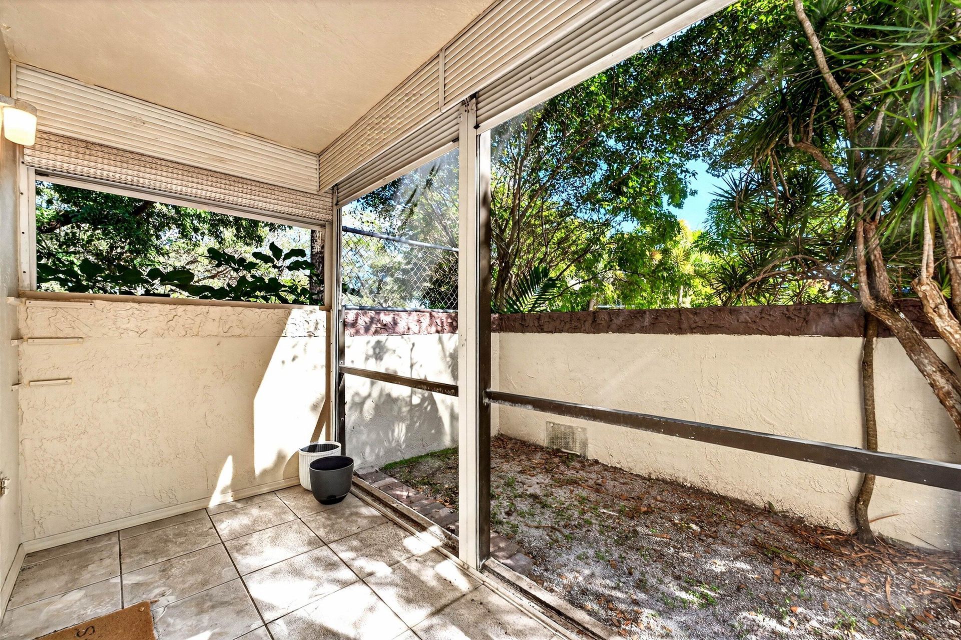 1681 NW 70th Avenue, Unit 102, Plantation, FL 33313 Photo