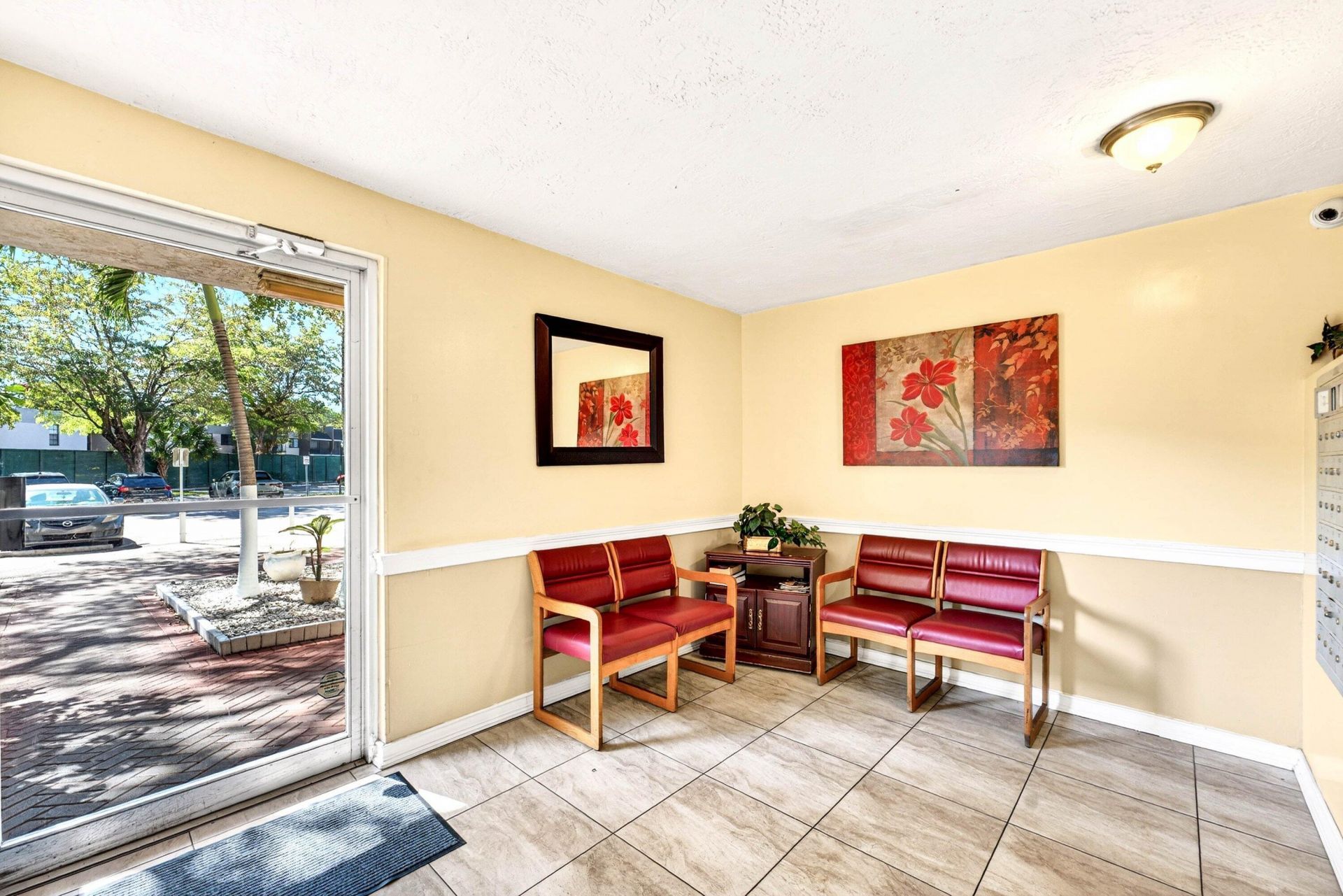 1681 NW 70th Avenue, Unit 102, Plantation, FL 33313 Photo