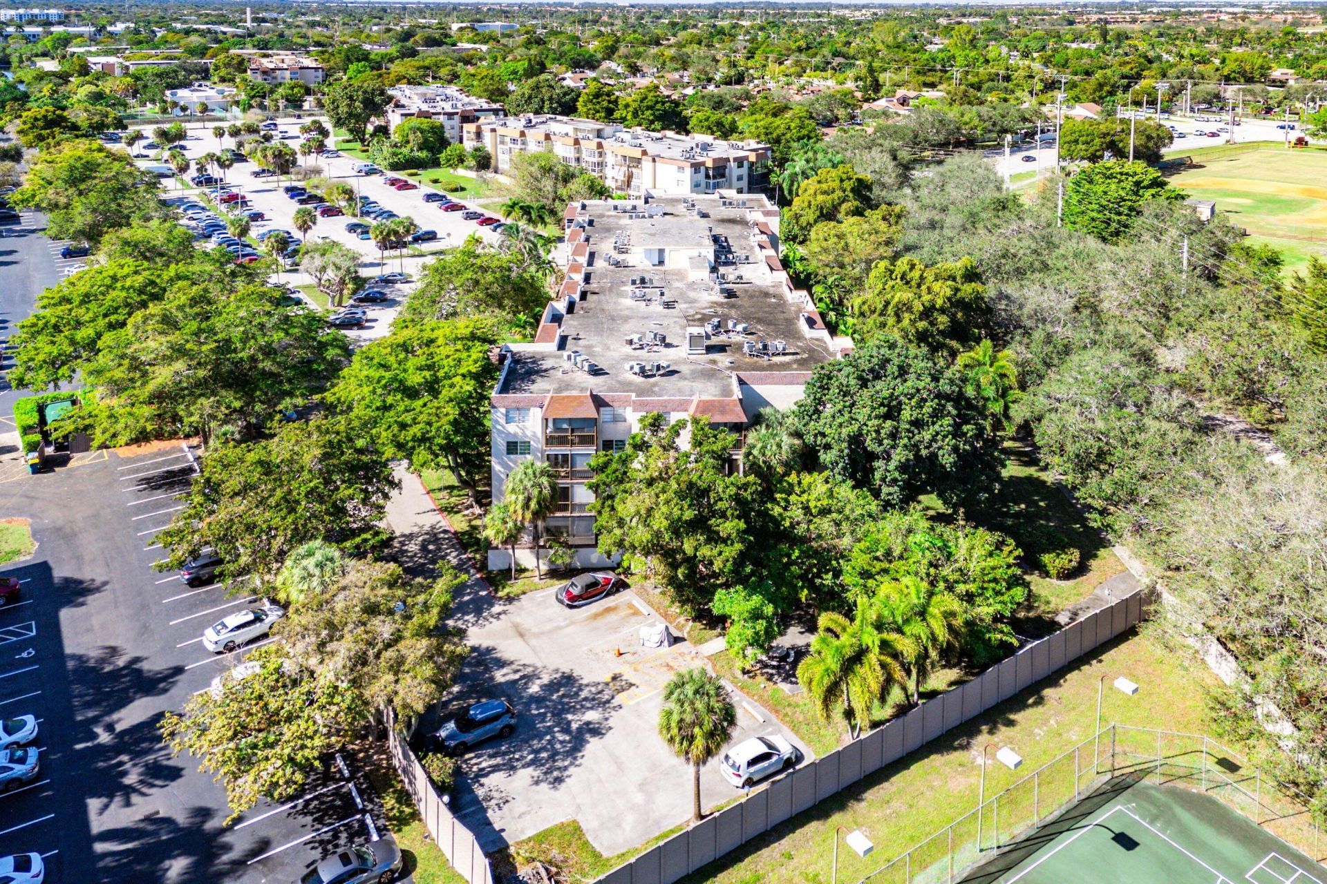 1681 NW 70th Avenue, Unit 102, Plantation, FL 33313 Photo