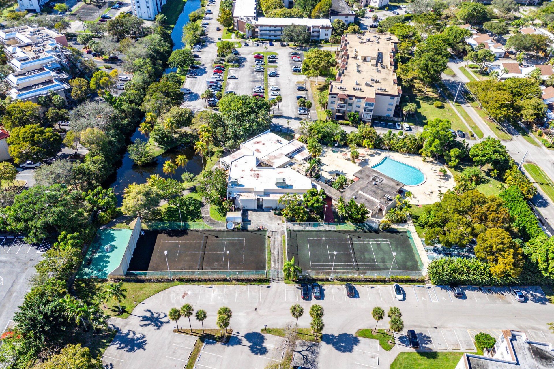 1681 NW 70th Avenue, Unit 102, Plantation, FL 33313 Photo