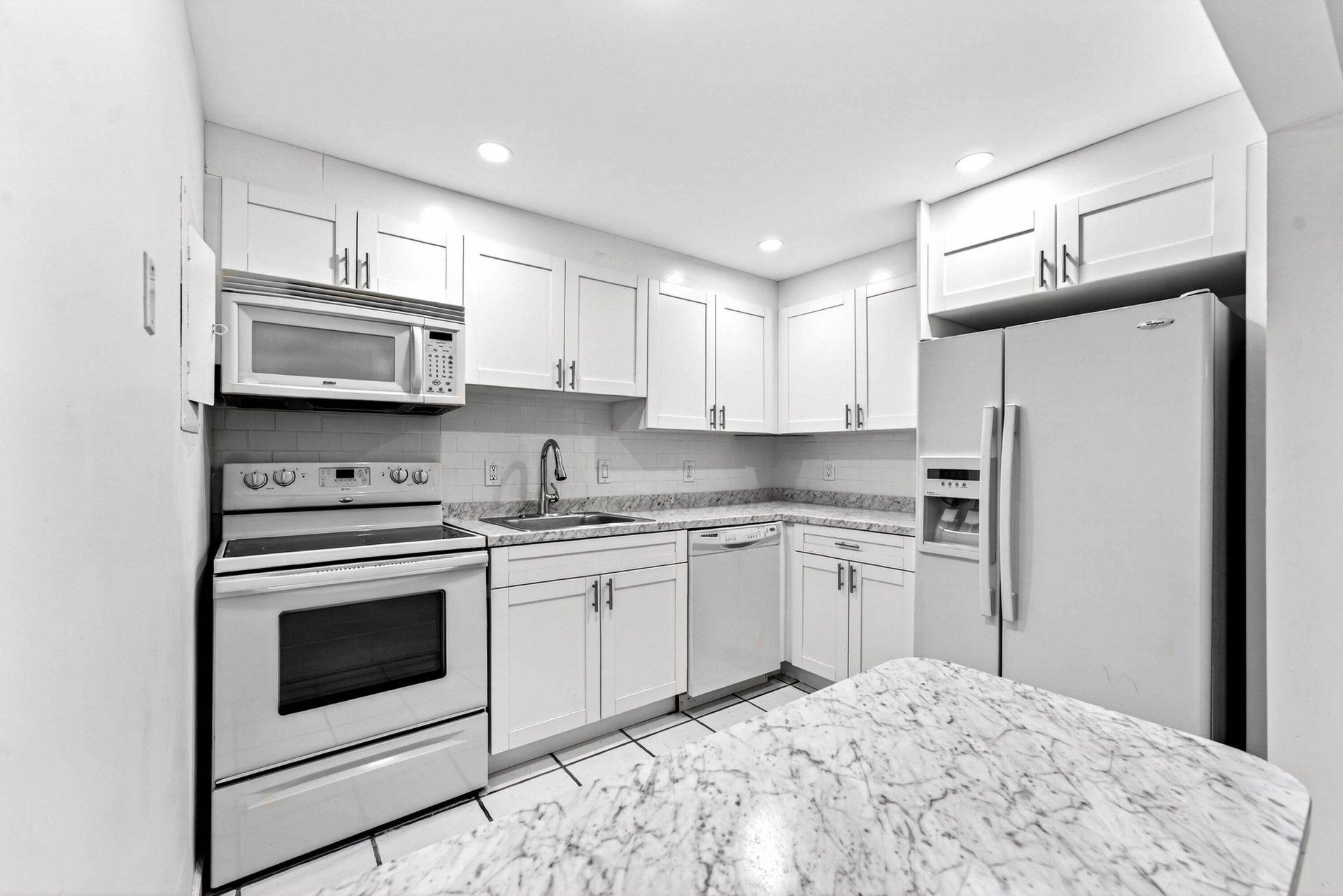 1681 NW 70th Avenue, Unit 102, Plantation, FL 33313 Photo