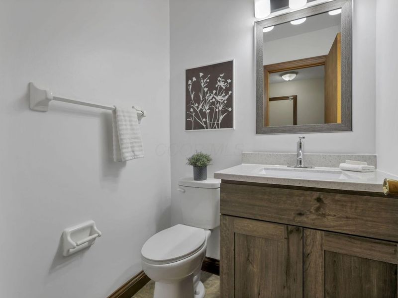 6781 Thoreau Lane NE, Baltimore, OH 43105 Photo 46