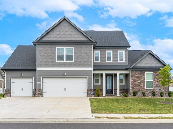 2404 Beaver Dr, Murfreesboro, TN 37128