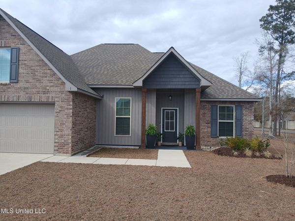 1 Bear Point Way, Long Beach, MS 39560