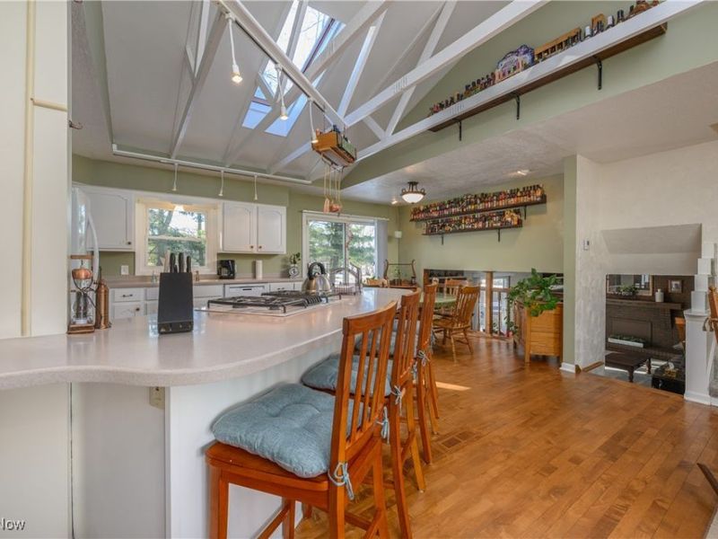 570 E Turkeyfoot Lake Road, Akron, OH 44319 Photo 15