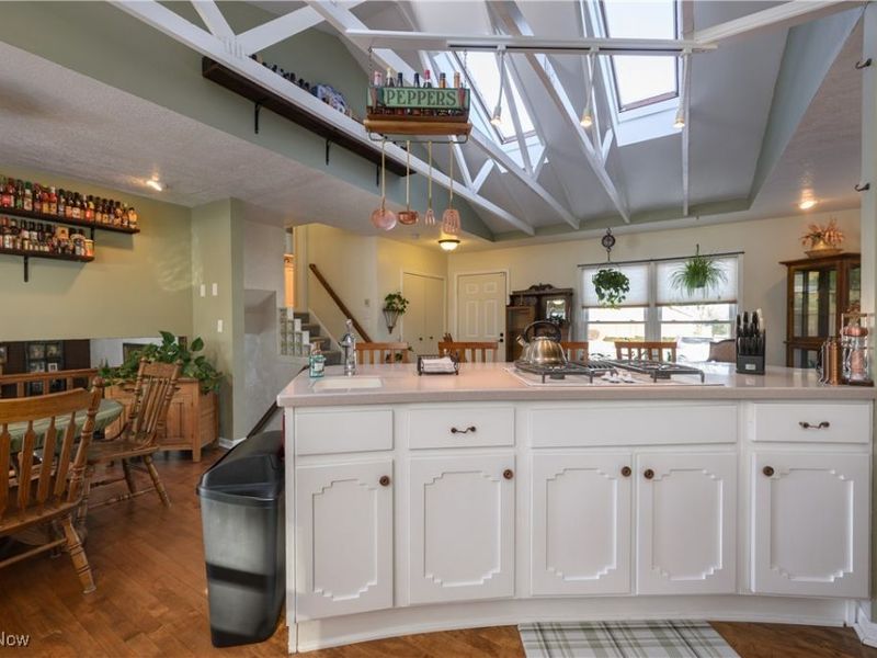 570 E Turkeyfoot Lake Road, Akron, OH 44319 Photo 16