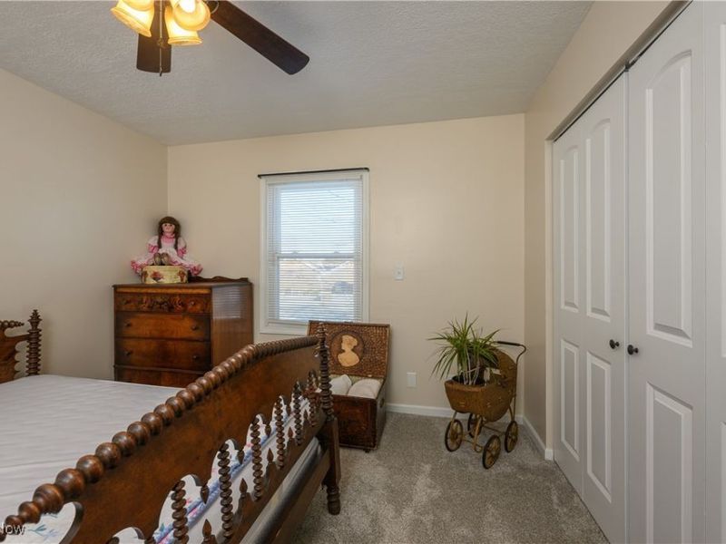 570 E Turkeyfoot Lake Road, Akron, OH 44319 Photo 21