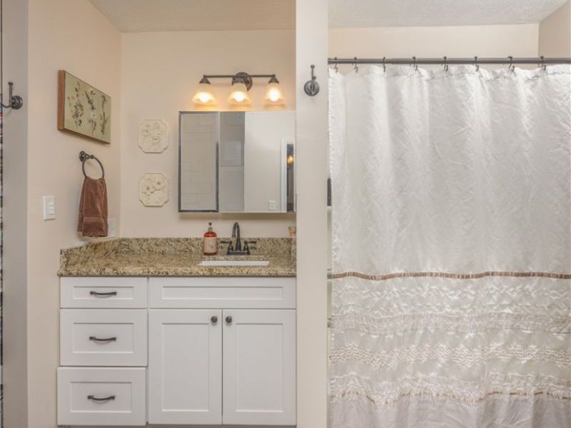 570 E Turkeyfoot Lake Road, Akron, OH 44319 Photo 23