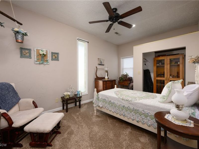 570 E Turkeyfoot Lake Road, Akron, OH 44319 Photo 35