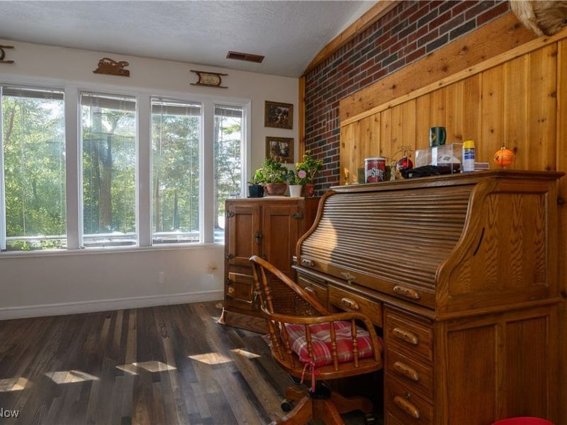 570 E Turkeyfoot Lake Road, Akron, OH 44319 Photo 37