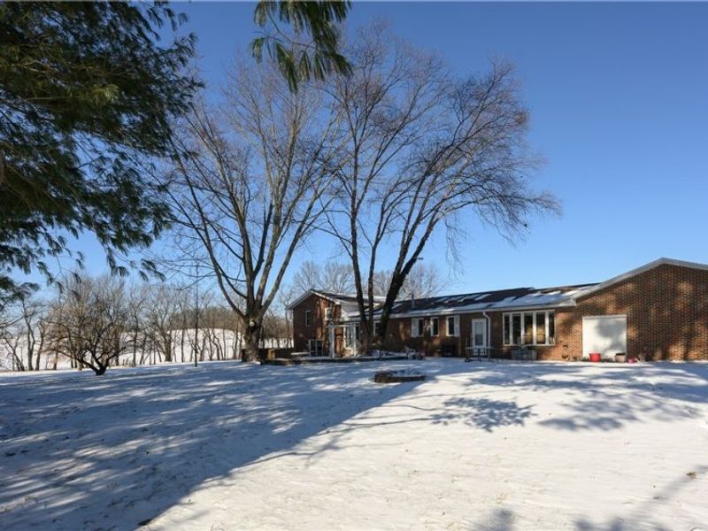 570 E Turkeyfoot Lake Road, Akron, OH 44319 Photo 7