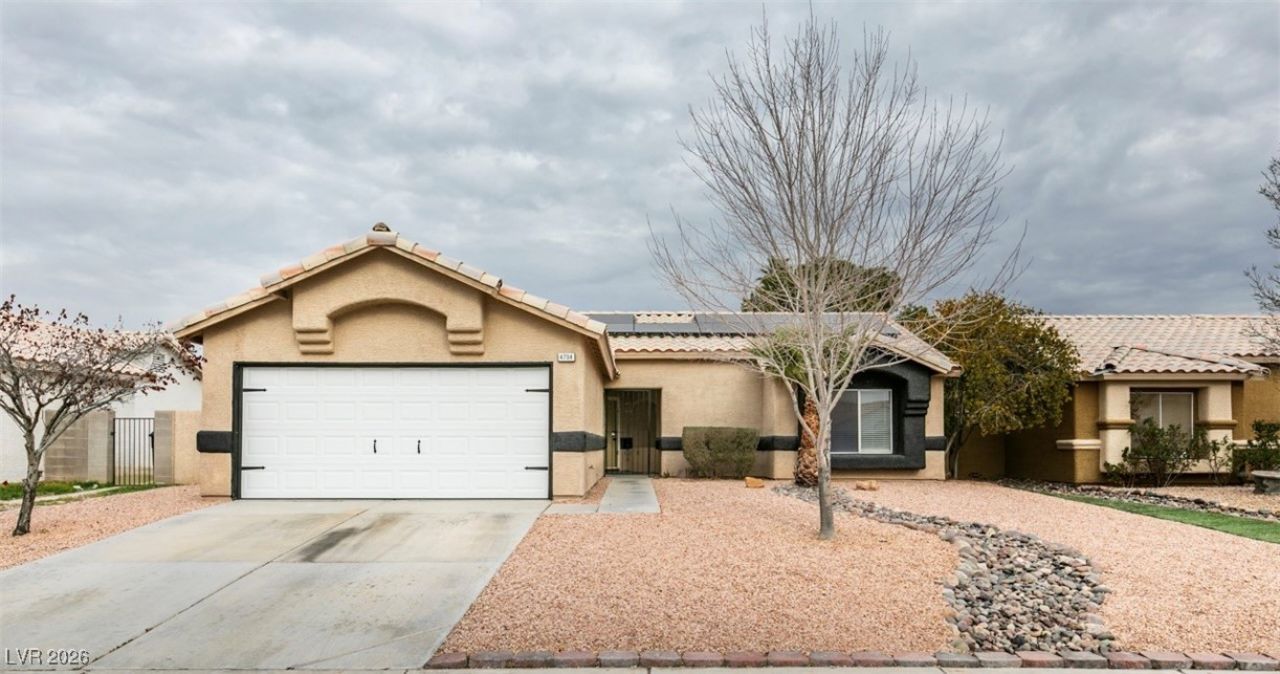 4704 W La Madre Way, North Las Vegas, NV 89031 Main Photo