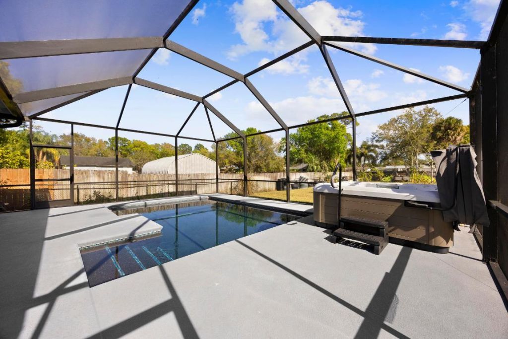 5458 Silver Oak Drive, Fort Pierce, FL 34982 Photo