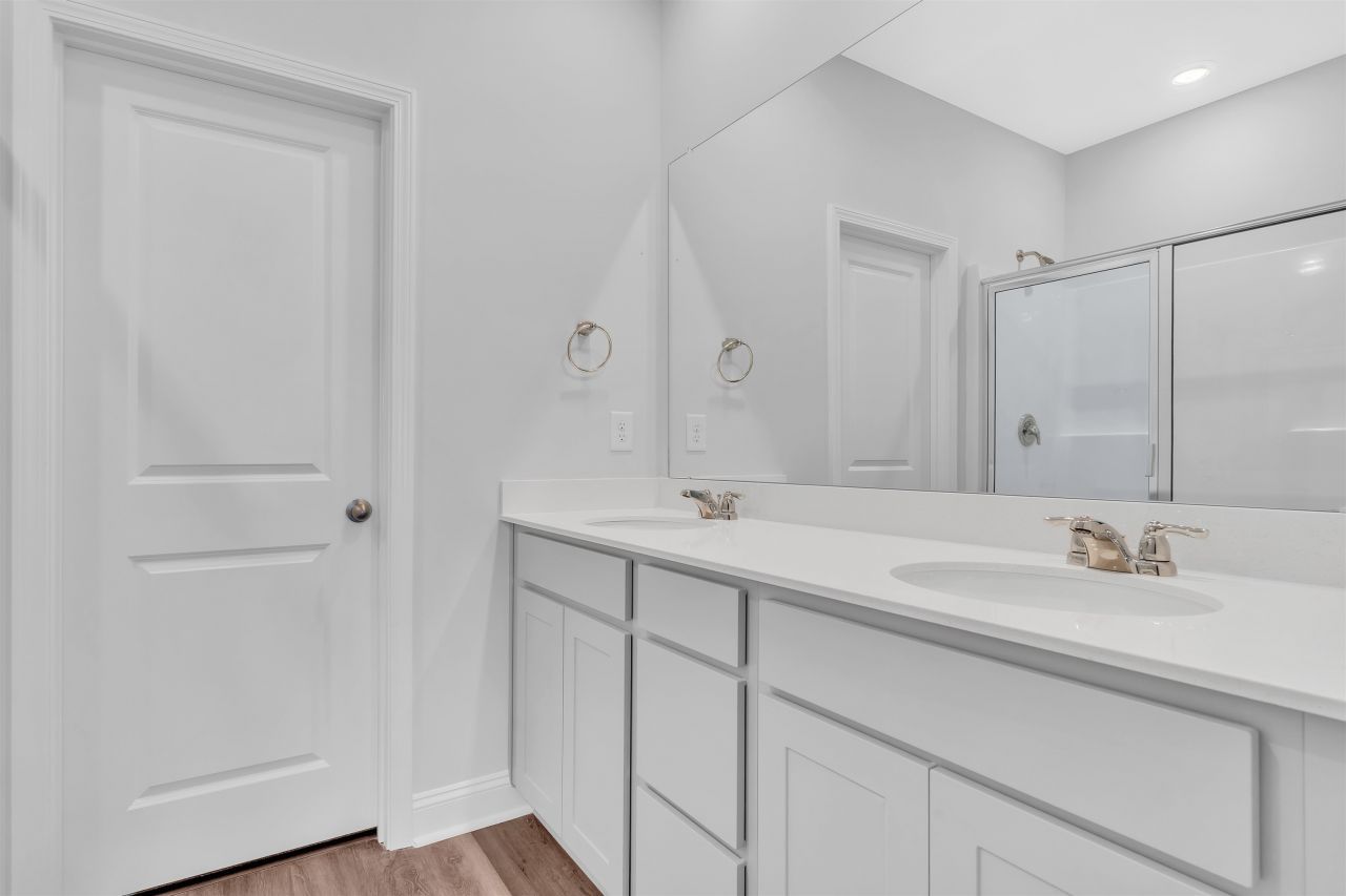 415 Waterend Dr. Photo 11