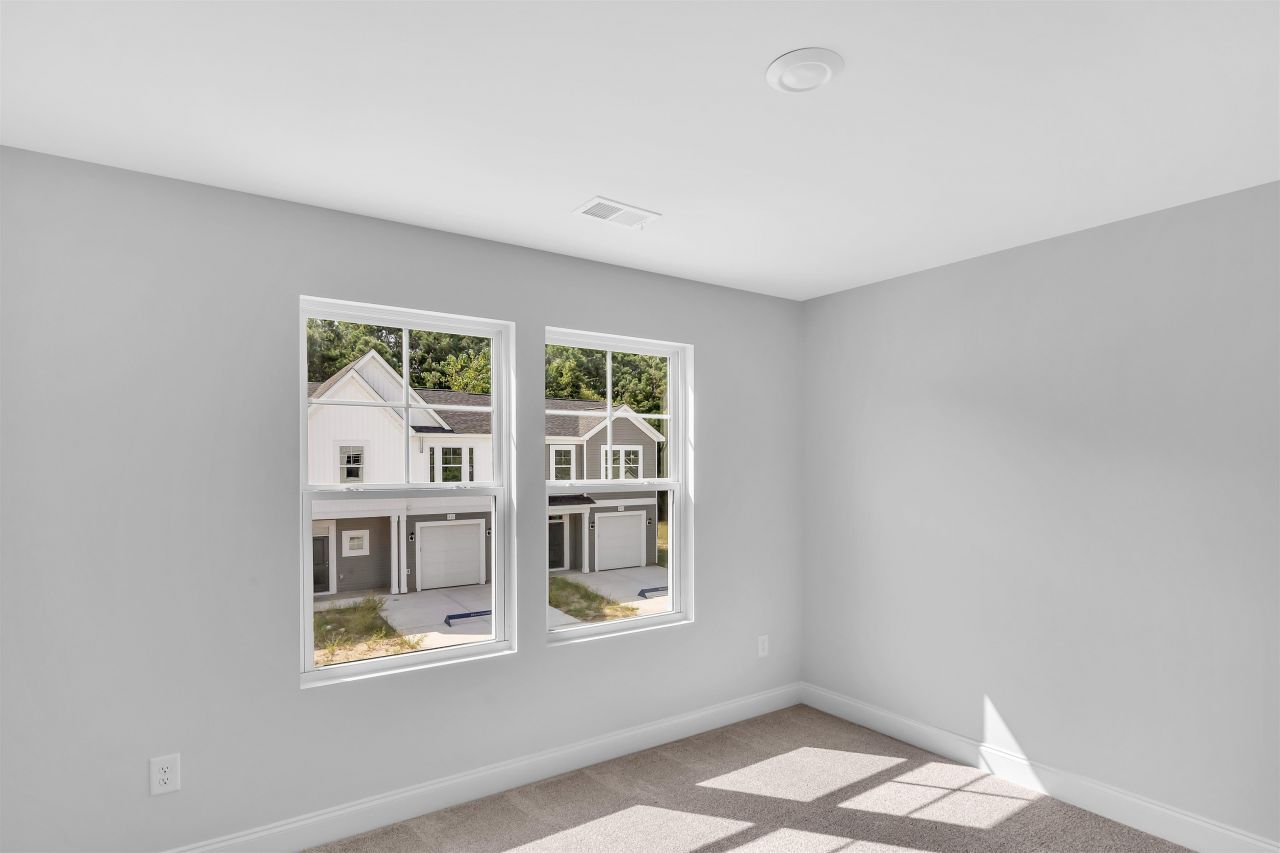 415 Waterend Dr. Photo 18