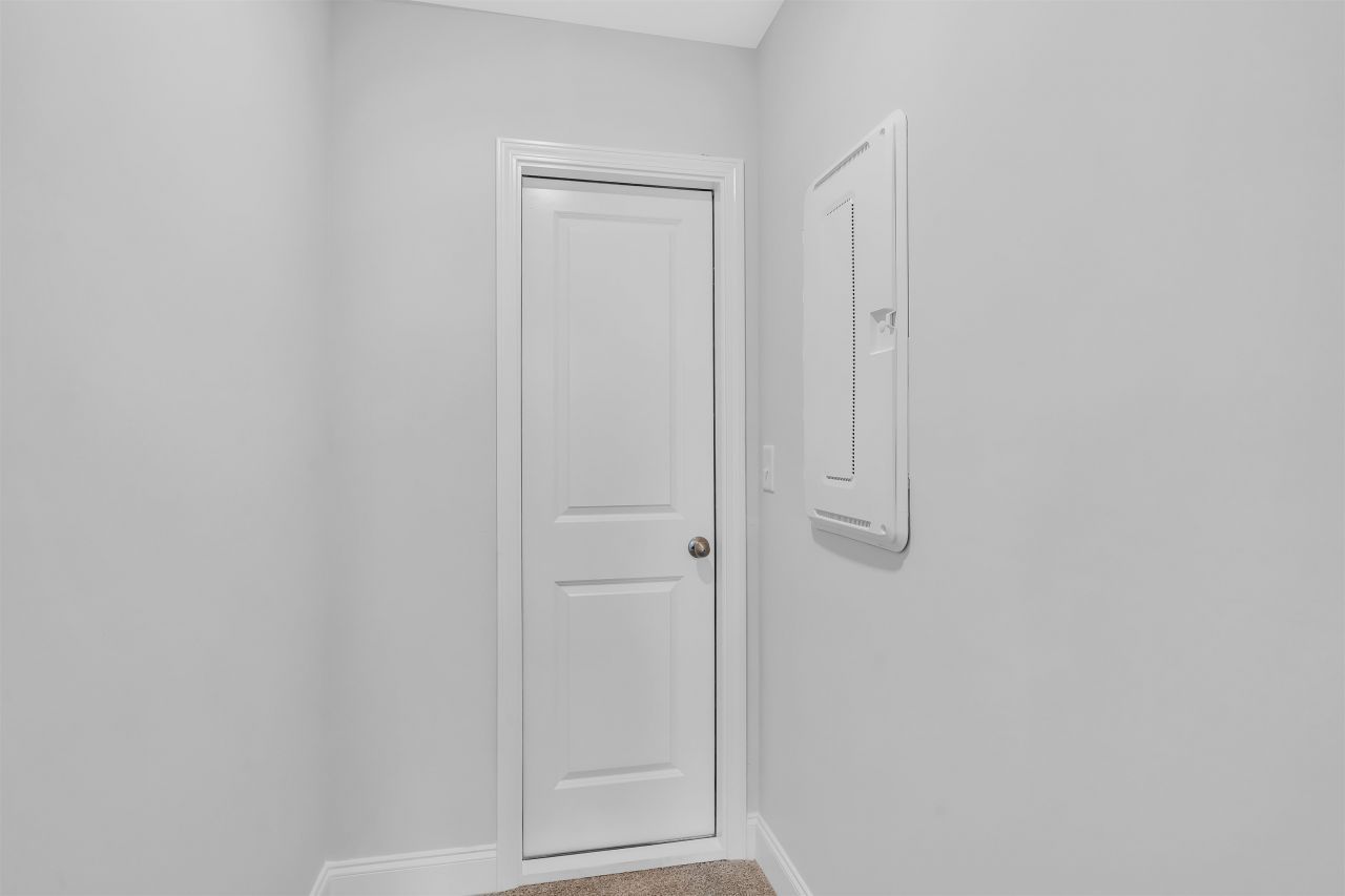 415 Waterend Dr. Photo 24