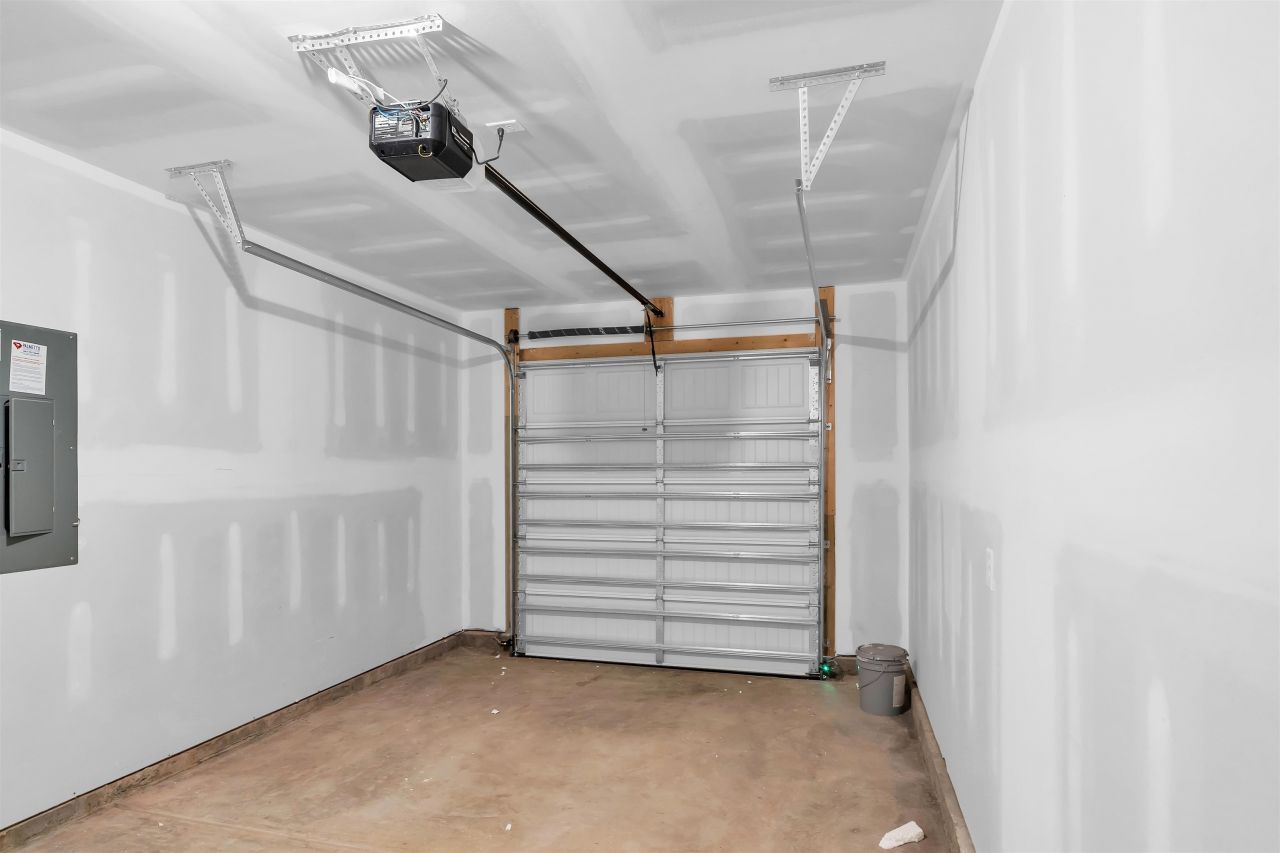 415 Waterend Dr. Photo 25