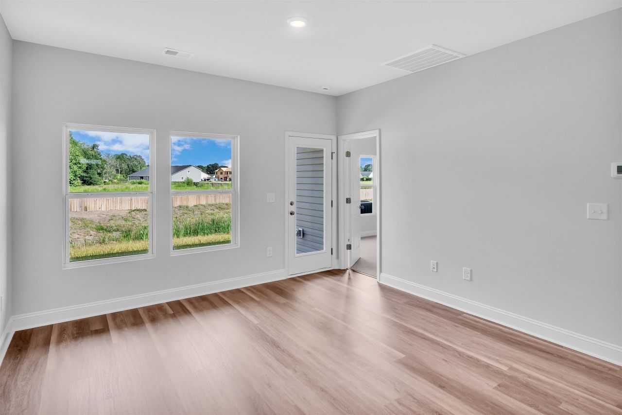 415 Waterend Dr. Photo 6