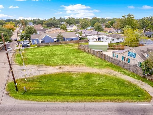 9225 JEFFERSON Highway, River Ridge, LA 70123