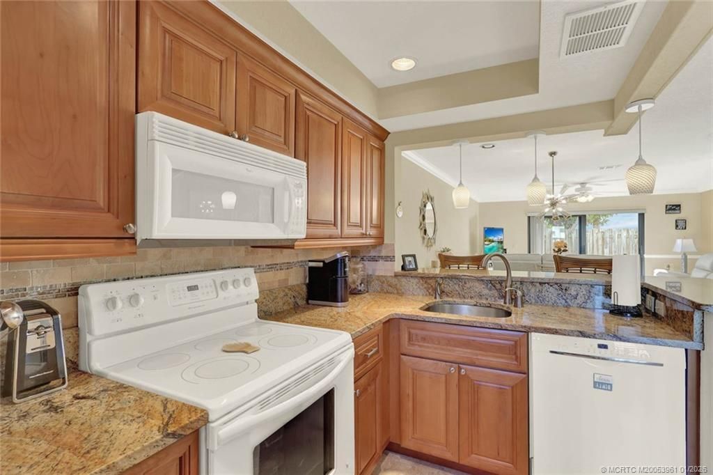 9417 S Ocean Drive, Unit 41, Jensen Beach, FL 34957 Photo