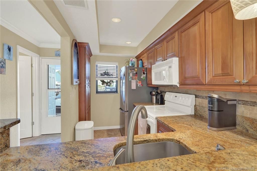 9417 S Ocean Drive, Unit 41, Jensen Beach, FL 34957 Photo