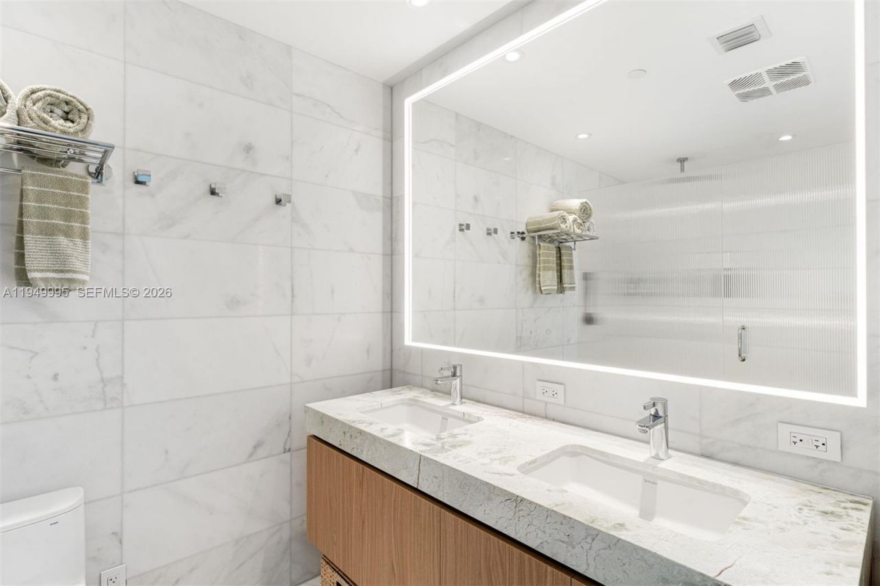 500 Alton Rd, Unit 2004, Miami Beach, FL 33139 Photo