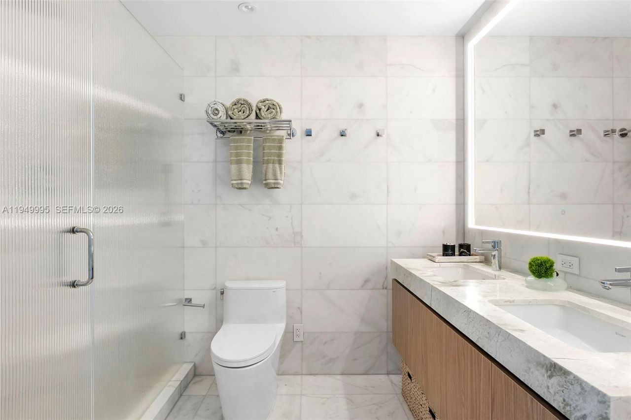 500 Alton Rd, Unit 2004, Miami Beach, FL 33139 Photo