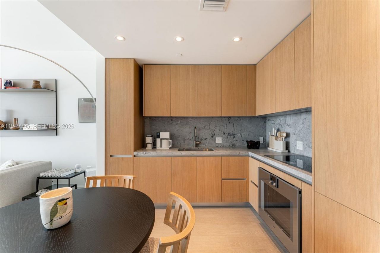 500 Alton Rd, Unit 2004, Miami Beach, FL 33139 Photo