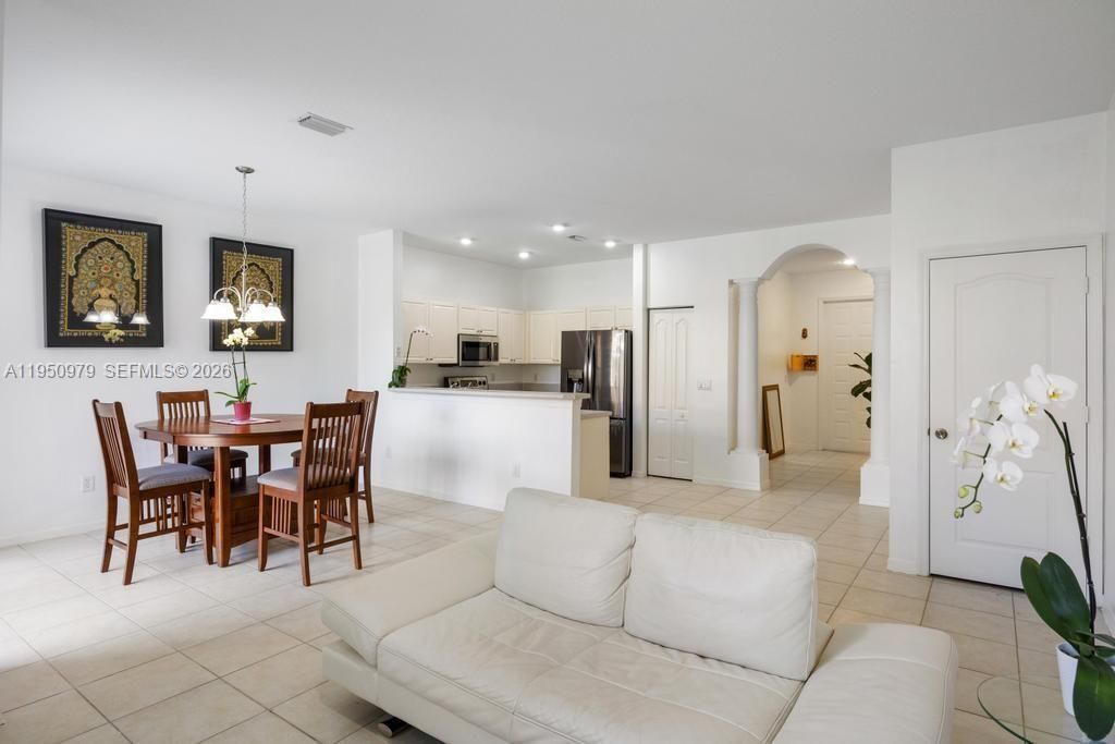 419 Rainbow Springs Ter, Royal Palm Beach, FL 33411 Photo