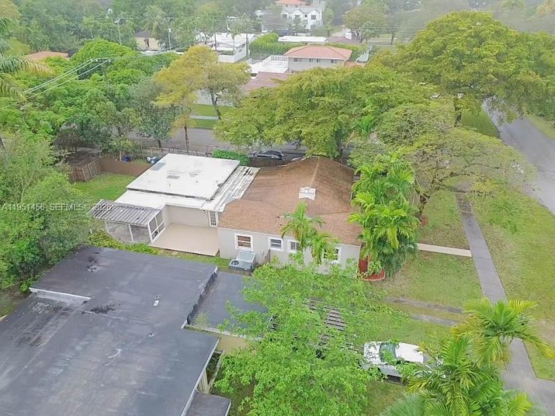 410 Pinecrest Dr, Miami Springs, FL 33166 Photo