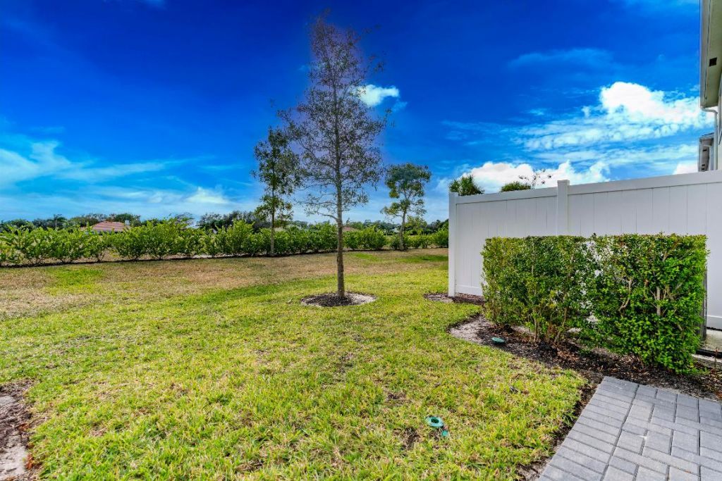 620 SE Lake Falls Street, Port Saint Lucie, FL 34984 Photo