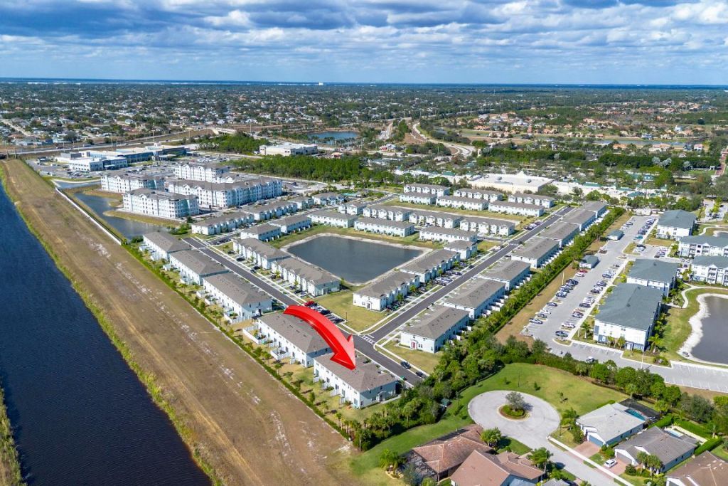 620 SE Lake Falls Street, Port Saint Lucie, FL 34984 Photo