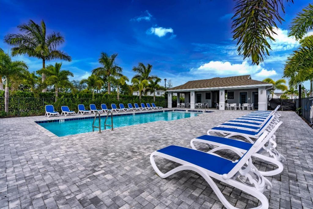 620 SE Lake Falls Street, Port Saint Lucie, FL 34984 Photo