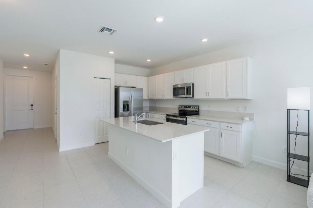 620 SE Lake Falls Street, Port Saint Lucie, FL 34984 Photo