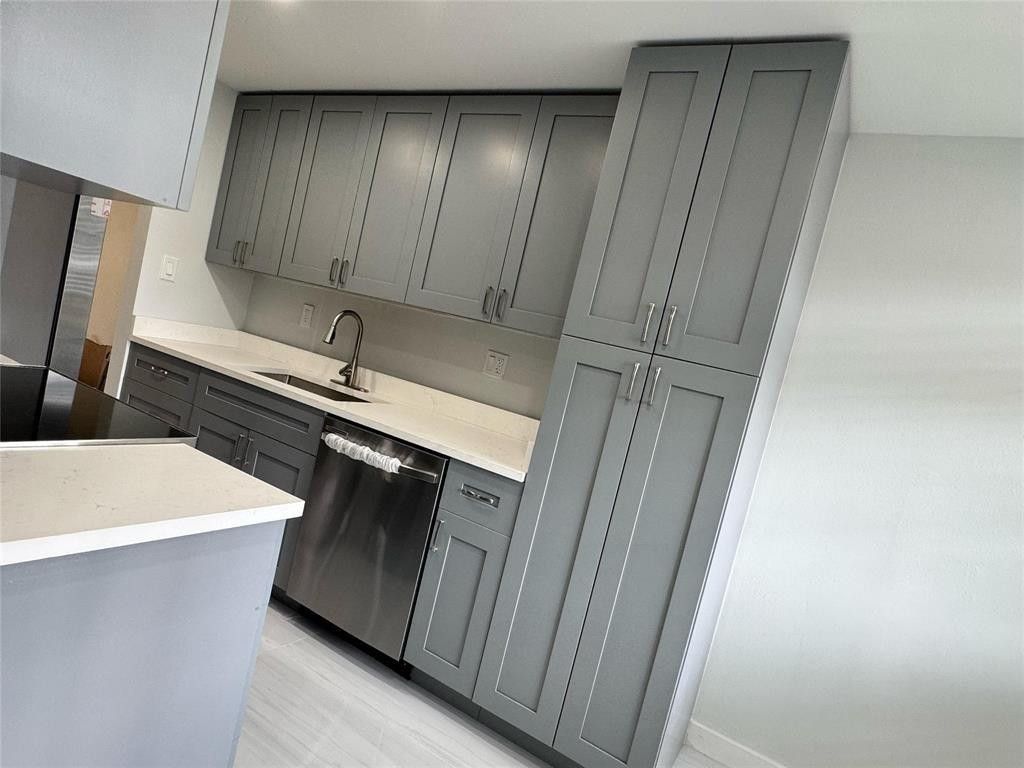 3101 NW 47th Terrace, Unit 121, Lauderdale Lakes, FL 33319 Photo